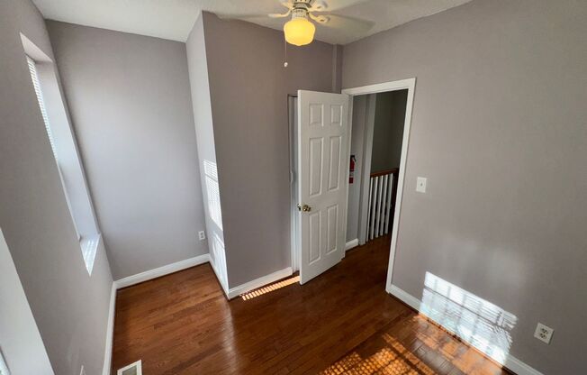 3 beds, 1 bath, $2,500