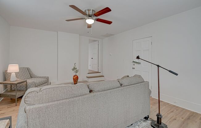 1 bed, 1 bath, $2,000, Unit 639-D