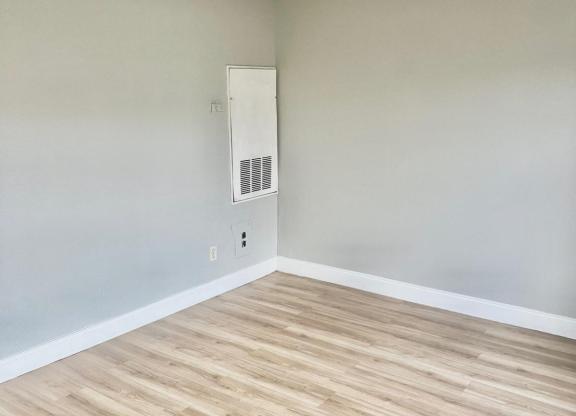 3411 VESPASIAN BLVD