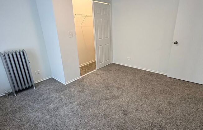 3 beds, 1 bath, 1,003 sqft, $1,350, Unit CA 127.5-1W