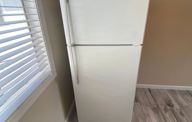 2 beds, 1 bath, 580 sqft, $2,195, Unit 2705 - 05