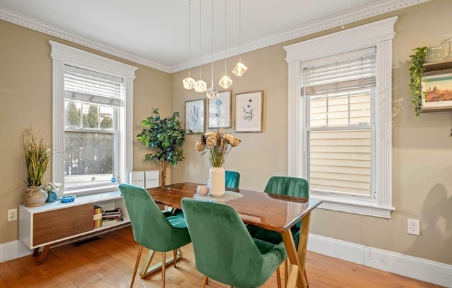 8 MOHAWK ST