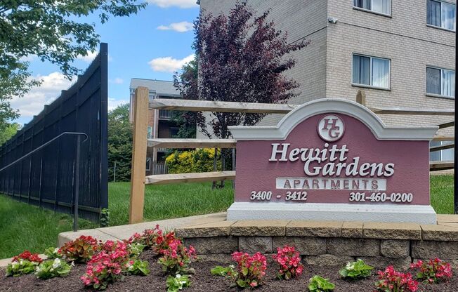 3 beds, 2 baths, 1,300 sqft, $2,325, Unit 3412 #104