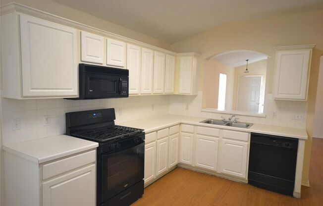 3 Bedroom 2 Bath in Block House Creek