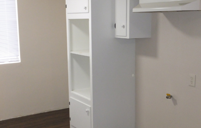 6890 Paramount Blvd. 8