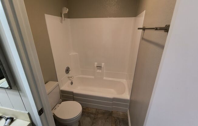 1 bed, 1 bath, $2,195, Unit # 71