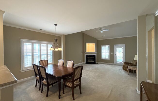 Charming Home In Bonterra!