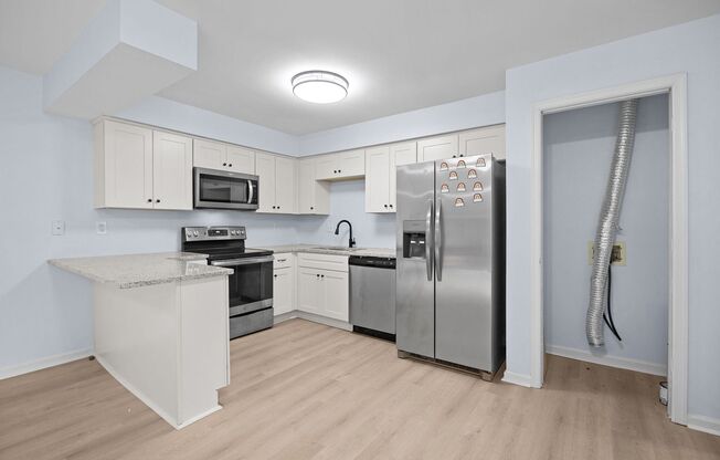 Fully Renovated Condo for Rent in Virginia Beach!