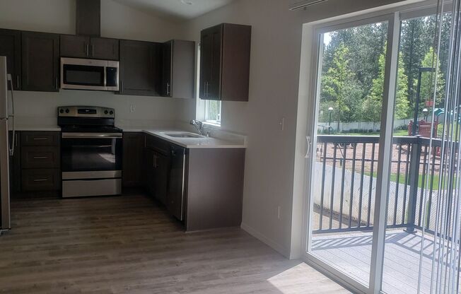 2 beds, 1 bath, 900 sqft, $1,345, Unit #104