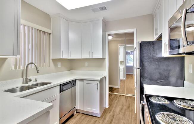 Kitchen With New Appliances at Laurel Grove Apartments, Menlo Park, California