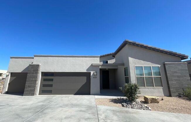 Gorgeous 4 Bedroom/2.5 Bath Home off Sonoma Ranch and Red Hawk Golf Rd.