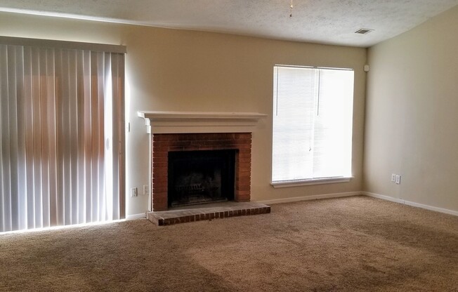 3 beds, 2 baths, $1,395