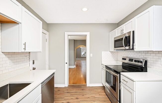 287-289 Avon Street N