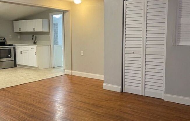 1 bed, 1 bath, 550 sqft, $1,200, Unit C