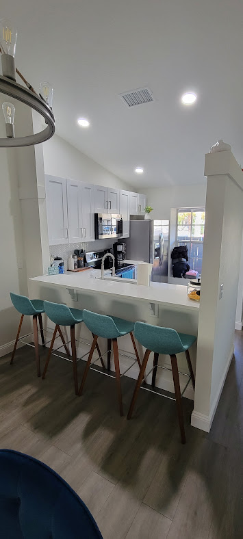 654 CAPISTRANO CT
