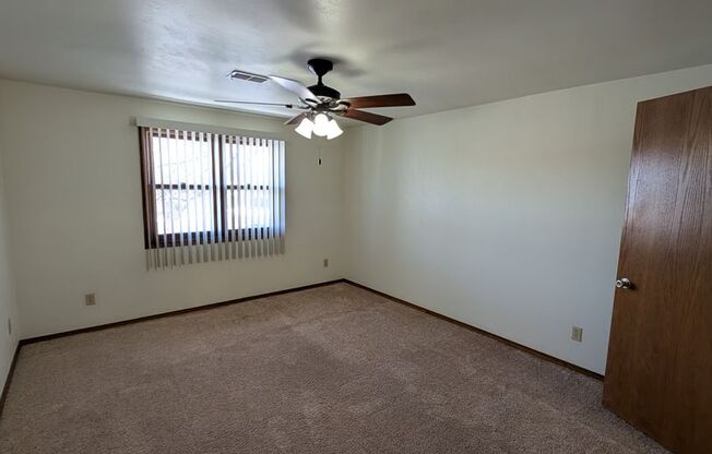 2 beds, 2 baths, 1,034 sqft, $1,229, Unit 1401 082