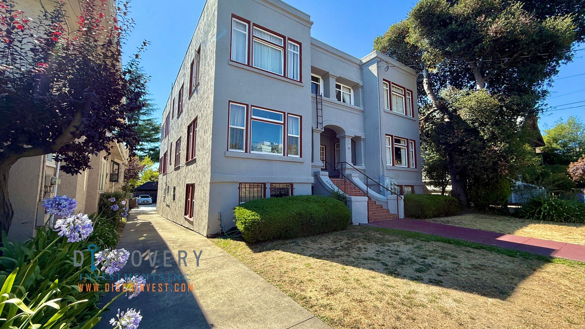 College Ave. 2814