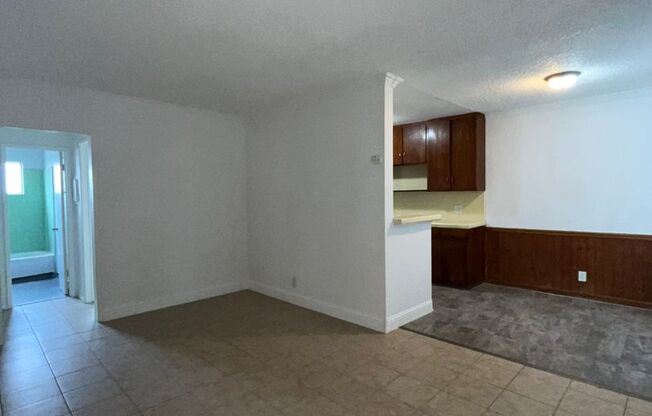 1 bed, 1 bath, $1,000, Unit 530 # 1