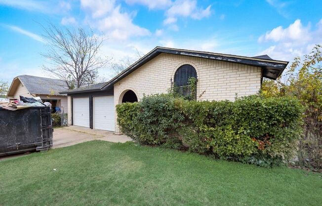 Welcome to 2908 Rosen Avenue, Fort Worth, TX 76106
