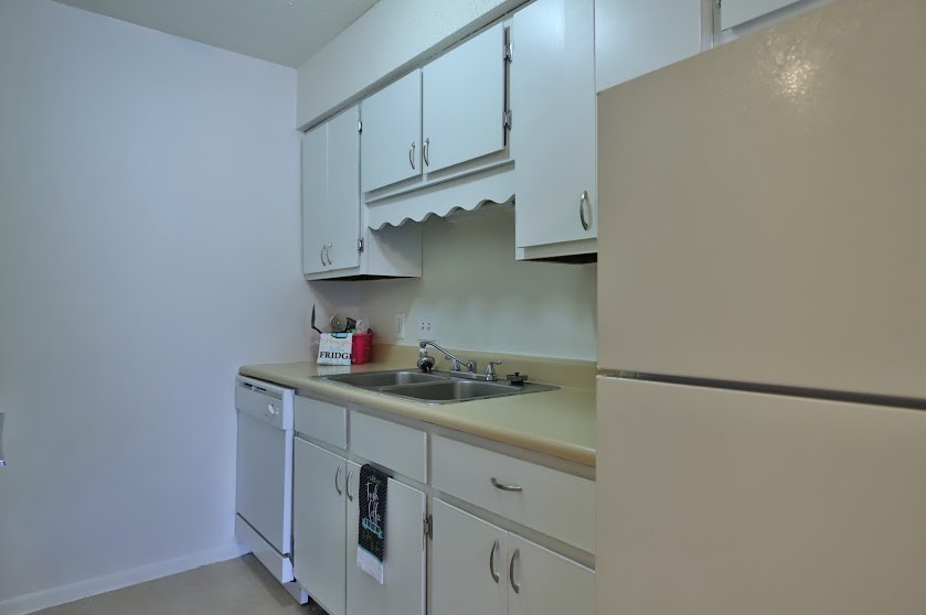 Hollybrook Apartments