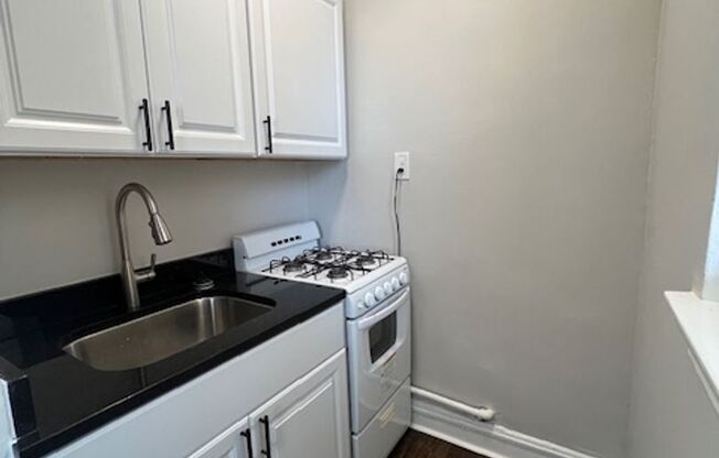 6912-14 N. Ashland Blvd.