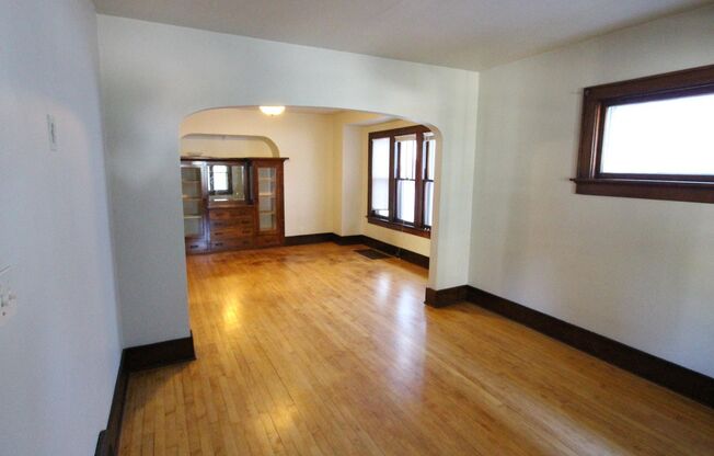 3 bedroom 1 bath West Allis home with granite counters and 2 car garage