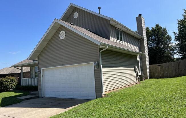 1504 W HIGHPOINT CIR