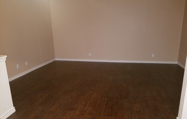 1 bed, 1 bath, 714 sqft, $840, Unit *604