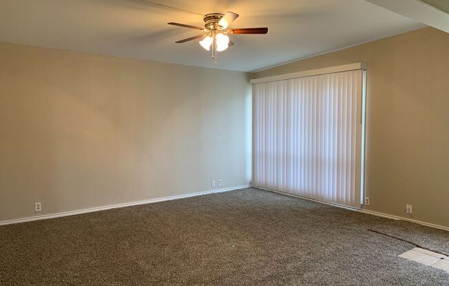 3 beds, 1 bath, $1,000