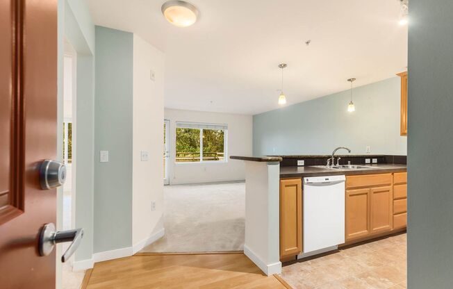 12534 15th Ave NE Apt 28