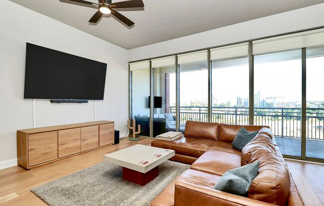 Spectacular 7th floor corner unit condo in Royal Court!