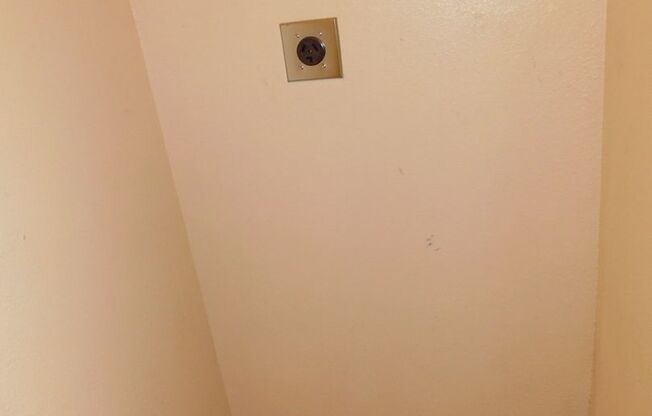 1 bed, 1 bath, $1,000