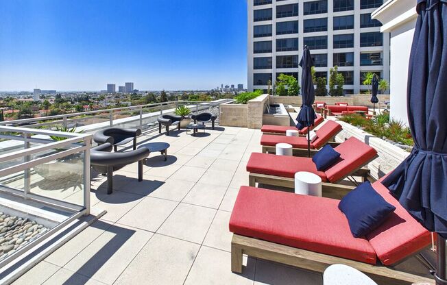 1 bed, 1 bath, 1,267 sqft, $6,600, Unit 706