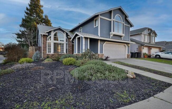 1229 CHENIN BLANC CIR