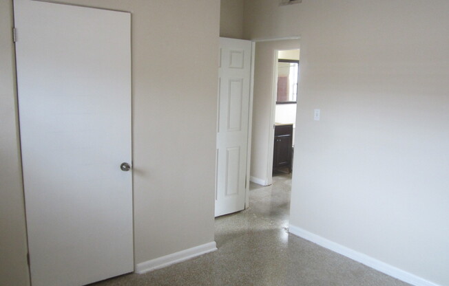 2 beds, 1 bath, $1,499