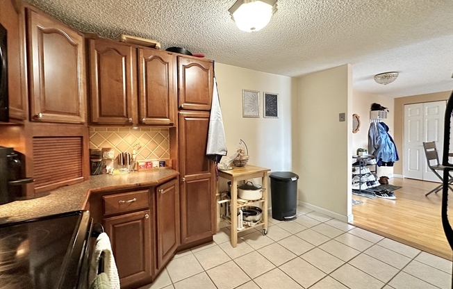 2 beds, 2 baths, 1,140 sqft, $3,100, Unit 505