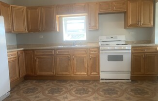 1424 N Maplewood Ave 2F