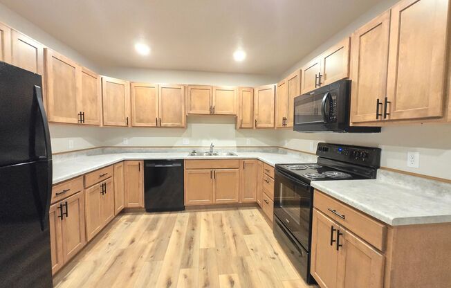 2 beds, 1 bath, 1,090 sqft, $1,230, Unit 3500 104