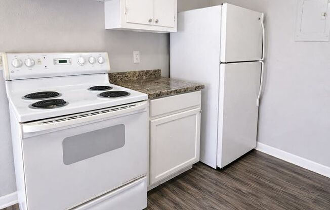 1 bed, 1 bath, 721 sqft, $695, Unit D8