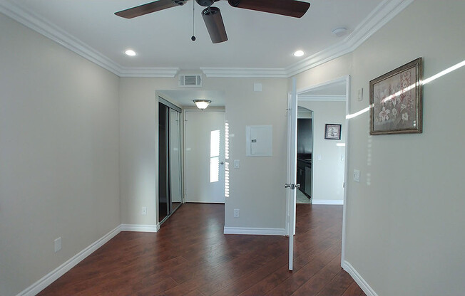 2 beds, 2 baths, 950 sqft, $2,950, Unit 206