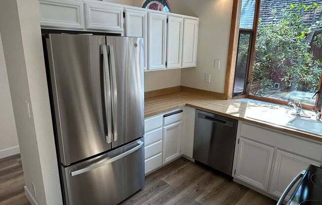 Remodeled 3-Bedroom Home in the Heart of Mountain View! OPEN HOUSE: Wednesday (6/25) from 5:00 PM to 5:30 PM