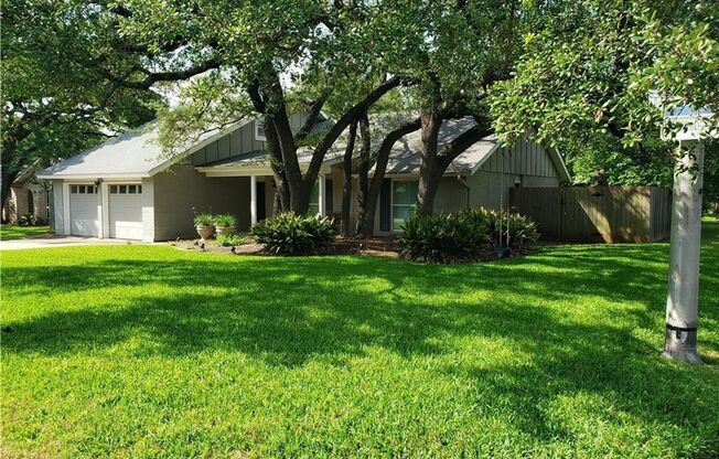Oak Forest Charm Three Bedroom/2 Bath Available