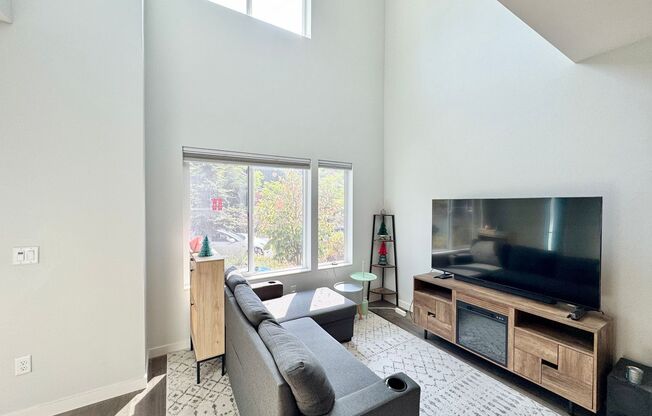 New Modern Townhome in North Seattle – Rare Opportunity!