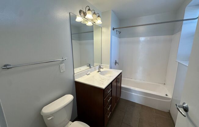 1 bed, 1 bath, $1,600, Unit 1105