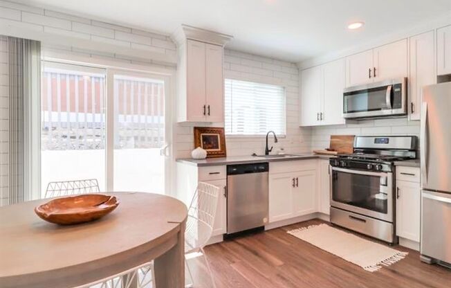 The Waverly Cottages