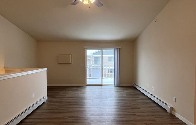 2 beds, 1 bath, 1,040 sqft, $1,485, Unit AT 709-34