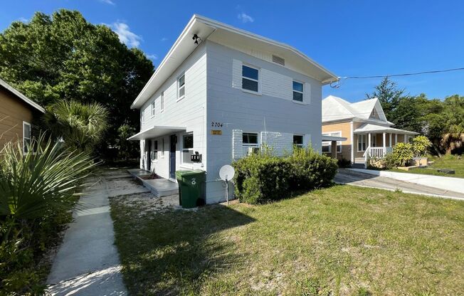 1 bed, 1 bath, $1,400, Unit 2704 E. Columbus Dr., Apt. A