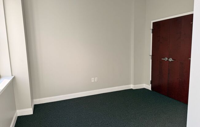 2 beds, 1.5 baths, 849 sqft, $1,525, Unit 313