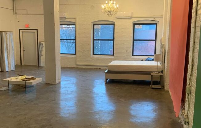 Studio, , 1,275 sqft, $1,300, Unit Unit 1