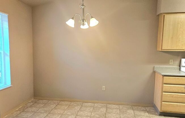 2 beds, 2 baths, 1,037 sqft, $1,525, Unit 266